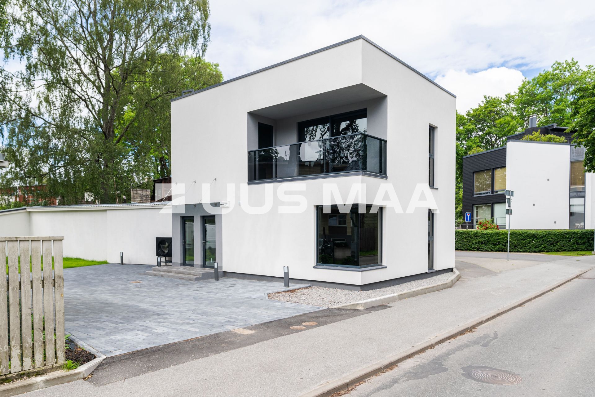 Tallinn, Valdeku 8a